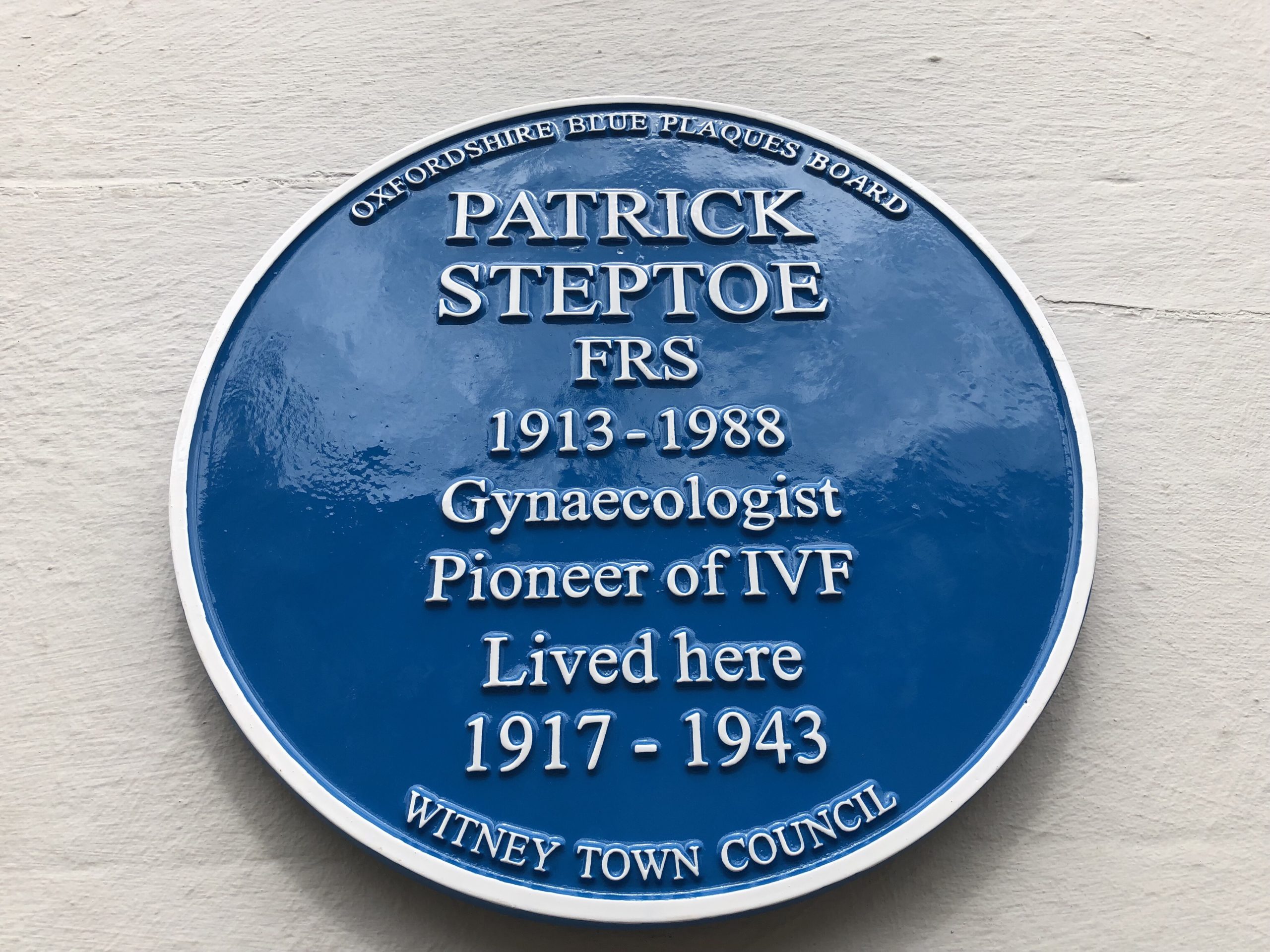 Patrick Steptoe Blue Plaque