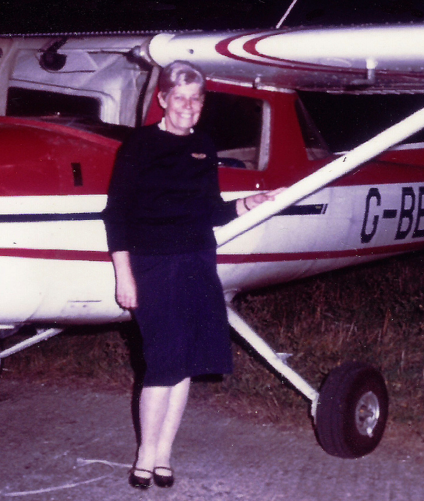 Muriel Harris with her Cesna G-BEKN